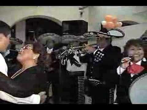 "FELICIDADES" - MARIACHI NUEVO JALISCO - TELF. 5681512 - 989993475 - LIMA - PERU