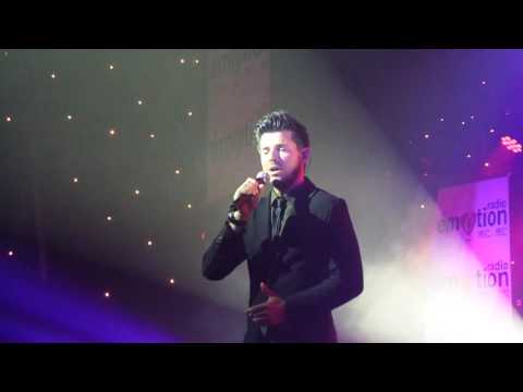 Show case Vincent Niclo, radio Emotion, 2016. Qu'on me regarderait. Les jours sans.