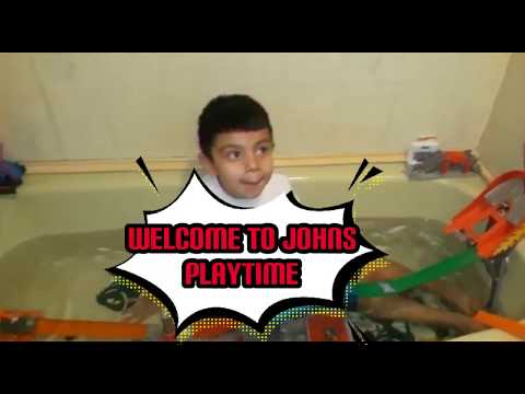 Hot Wheels With Fizzy Bath Bomb!