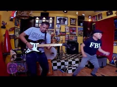 Echo En México - Sábado En La Noche