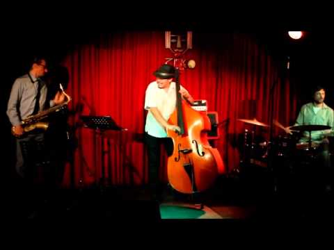 Diego Maroto, Luri Molina y Hans Avila en Zinco Jazz Club