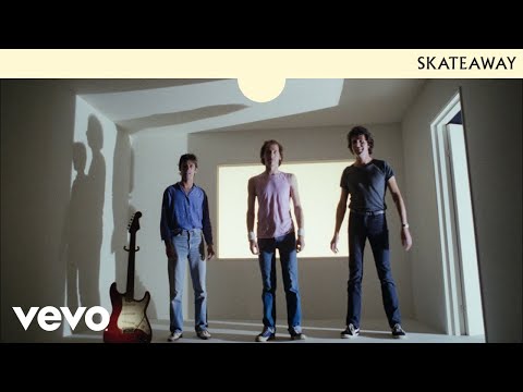 Dire Straits - Skateaway (Official Music Video)