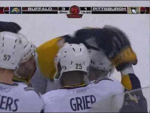 Tim Kennedy's Goal On A Beautiful Play Against Pittsburgh (Febuary 1 2010)