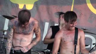 HD Of Mice &amp; Men - They Don&#39;t Call It the South For Nothing (Live at the Vans Warped Tour 2010)