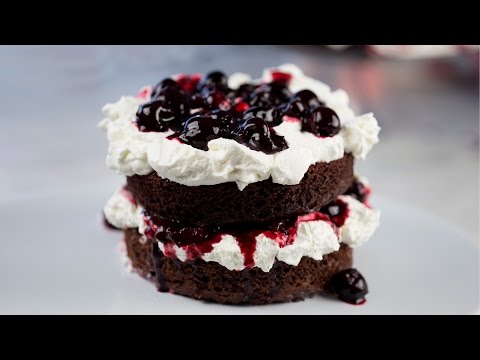 download lagu mp3 mp4 Chocolate Cherry Cake With Frozen Cherries, download lagu Chocolate Cherry Cake With Frozen Cherries gratis, unduh video klip Chocolate Cherry Cake With Frozen Cherries