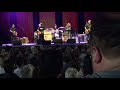 Los Lobos & Susan Tedeschi – "Burn It Down"