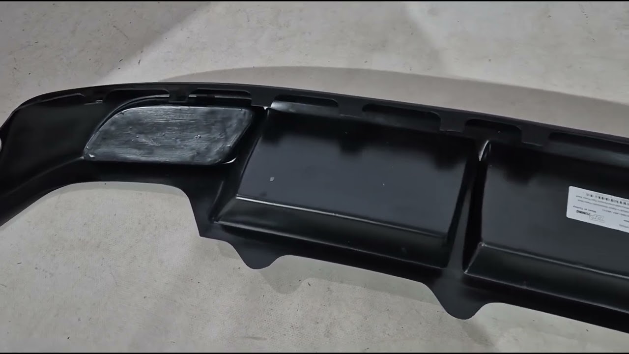 Skoda Octavia III A7 2013-2019 гг. Задний диффузор DPT V-4 (SD, Черный Глянец) Video 1