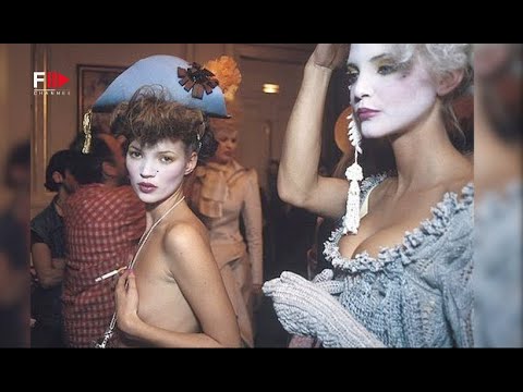 Vintage in Pills VIVIENNE WESTWOOD Spring 1995 - Fashion Channel