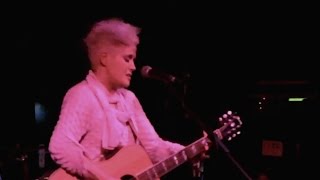 Amy Wadge - "Thinking Out Loud"
