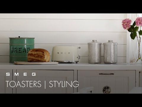 SMEG skrudintuvas TSF02BLEU video