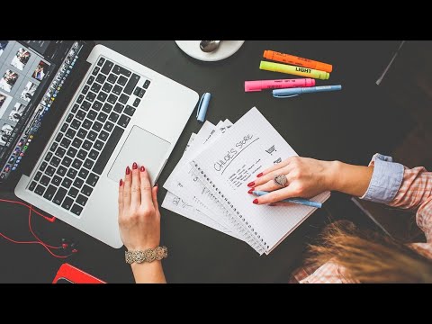 Career Freelance Graphic Designer: High Risk, High Reward Career Freelance Graphic Designer: High Risk, High Reward