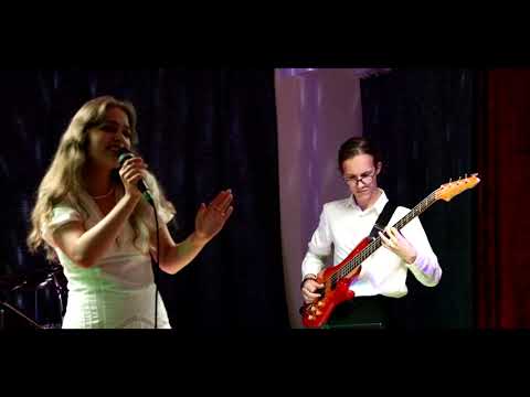 ,,Sentimentai'' - Rugilė Lieliungaitė ir draugai.