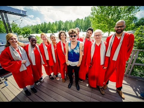Tout Va Bien met gospelkoor op Rock Werchter (Rock Werchter 2015)