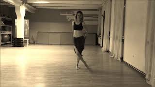 Marillion - Blind Curve (dancing)