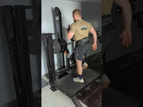Belt Squat March