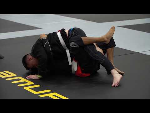 White Belt Jiu-Jitsu  Featherweight - Dale Sottile - 3rd Match