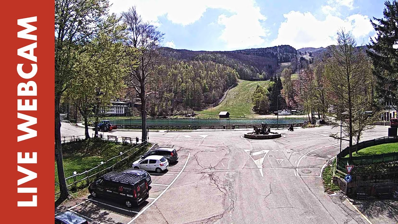 Live webcam view of Cerreto Laghi Ski Slopes & Lake Square
