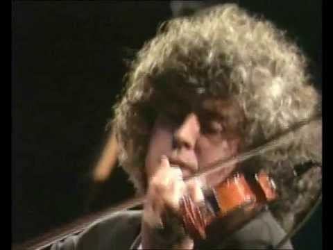 Angelo Branduardi - Al'Entrada Del Temps Clar  + intro (live1996)