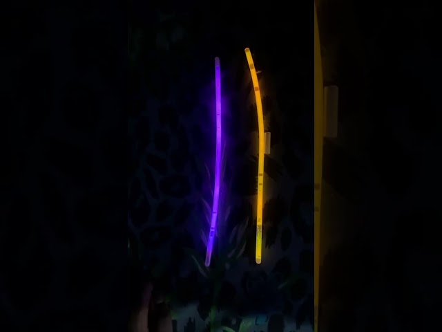Vídeo relacionado con Binnan 25Pcs Verde Glow Sticks, Palillo del Resplandor de la Pesca, Palillos de la Luz de la Pesca para Niños Navidad, Conciertos