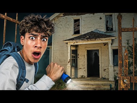 I Snuck into an ABANDONED Home