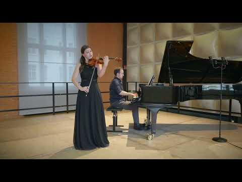 W. A. Mozart Violin Concerto in A dur - Lora Markova