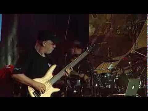 Ibanez Guitar Festival 2013 - Performance: Gary Willis, Part 2 of 2