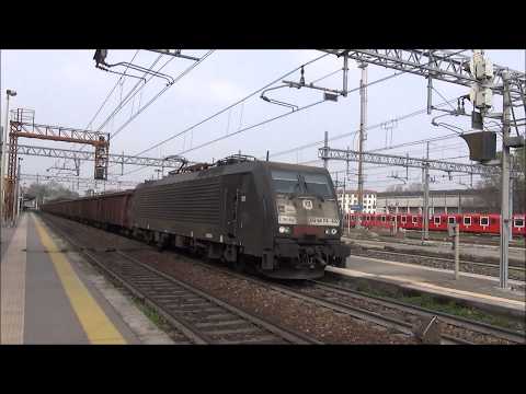 CAIMANO E.652+E.189 MRCE CON CARRI MERCI IN TRANSITO A MONZA. (MI) 5 - 4 - 2016