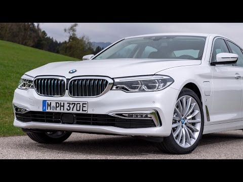 2017 BMW 530e iPerformance - Driving, Interior & Exterior
