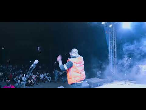 level l'oseille au Concert Legendaire de blaaz