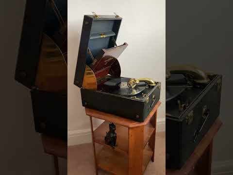 Black Cat Presents: I Puritani (Act2)  Mad Scene (Part 1) sung by Maria Callas