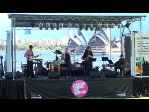 Dave Halls Band | Opening Carols Under The Bridge 2013