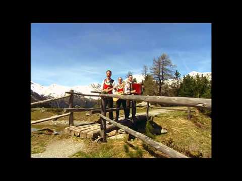 Die Jungen Zillertaler - Auf Der Bruck Trara