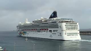 LIVE Departure cruise ship 🚢 NORWEGIAN JEWEL Ponta Delgada, Sao Miguel Azores Portugal 🇵🇹 20.10.2025