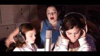 Manon Grenier It's time to party.mp4