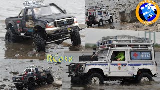 preview picture of video 'F350 and Defender wading through water - RC Scale Trophy - 4x4 Ford & Landrover - RC 038'