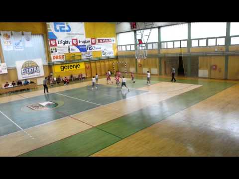 Pionirji U12 Calcit Basketball : Tajfun Šentjur (2012)
