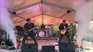 Stará škola - Sousedi