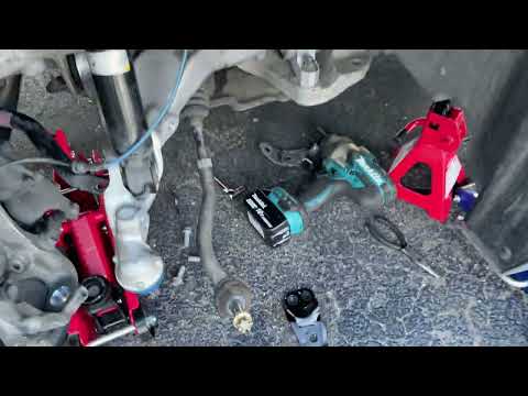 Finally!!! Infiniti Q50 driver side lower control arm replacement!!! Almost dropped spindle