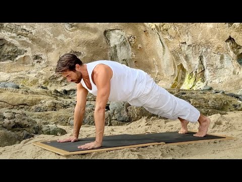 20 Min Full Body Yoga Flow | Build Core Strength & Energy