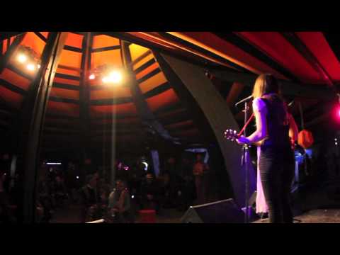 Hanna Leess & Sophie Holt