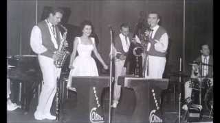 Ahlrep Combo mit Ann Burton und Mark White als Ansager, Harnack House, AFN Berlin