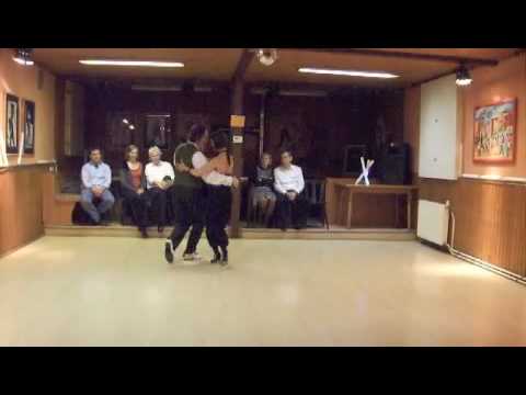 Andreas und Mechtild Tango Improvisation "Milonga" Augsburg 12-09.m4v