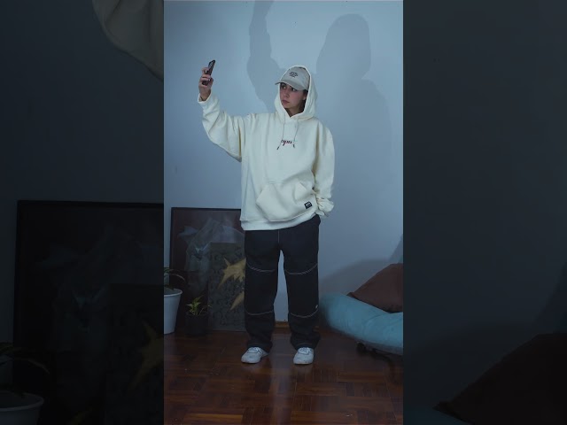 Vídeo relacionado con El Desván Nerd Los Anillos poderosos - Sudadera con Capucha Hombre (L, Burdeos)