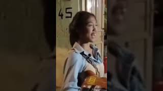 Download lagu MARNI PENGAMEN GEROBAK BERSUARA EMAS mp3