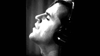 Diego Garcia Inside My Heart (live on KCRW 6.7.2011)