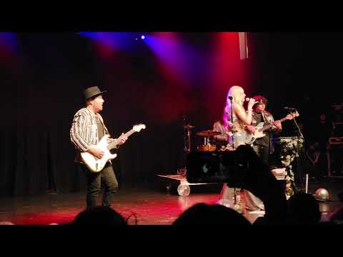 Cannons "Love on the Ground" Live in LA at the EL Rey Theater March 2022