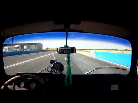 On board VW early bay drag bus 12.7sec 1/4 Aircooled with nitrous !