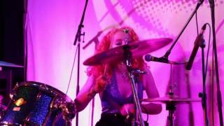 SKINNY GIRL DIET | THE GREAT ESCAPE 2016 | DR. MARTENS