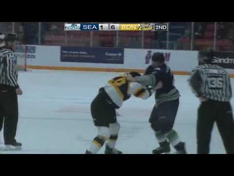 Simon Kubicek vs Linden McCorrister