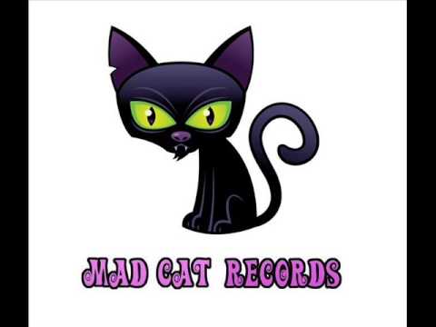 Alberto Feria ft  Dani Row & Jarvin Navarrete - Never Surrender (Original Mix)